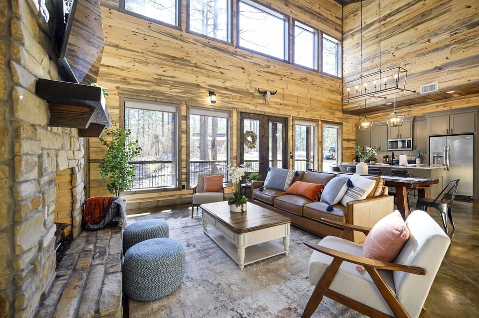 Open concept living/kitchen space