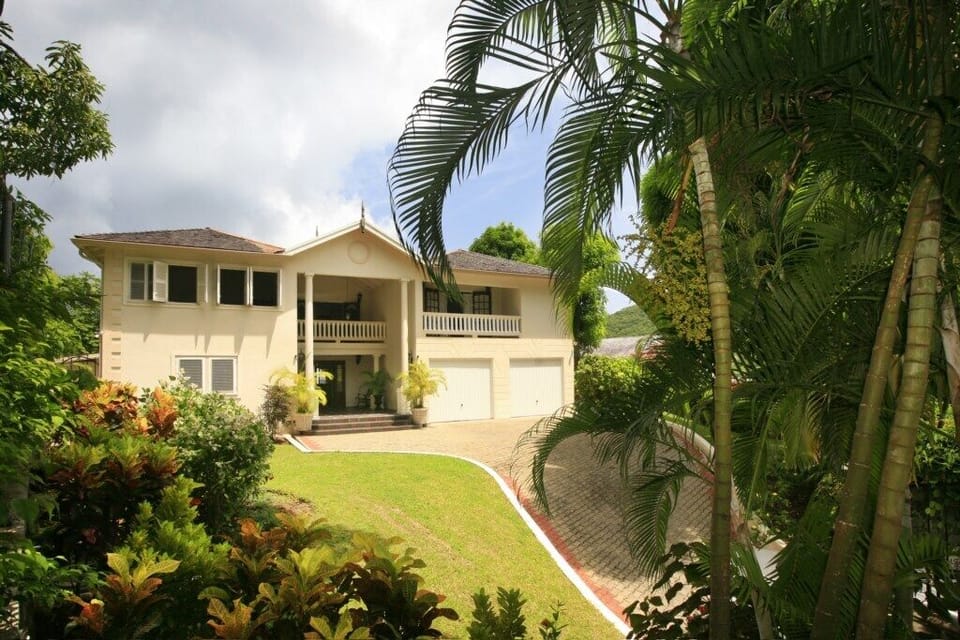 Grand villa entrance