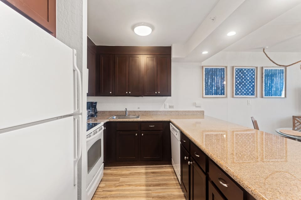 Fully equipped kitchen
