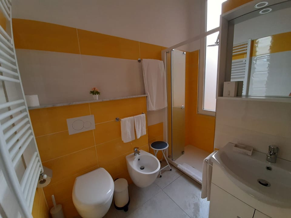 Standard Double Room | Down comforters, in-room safe, desk, laptop workspace