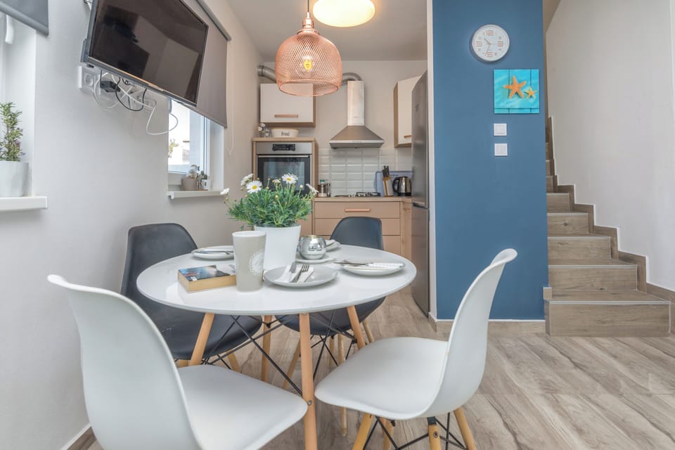 Deluxe Villa | In-room dining