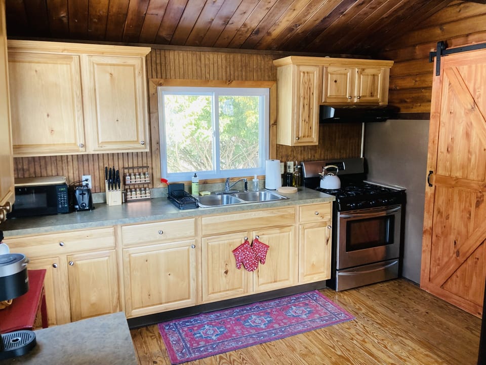 Fully stocked kitchen. With everything you need to make a full meal.