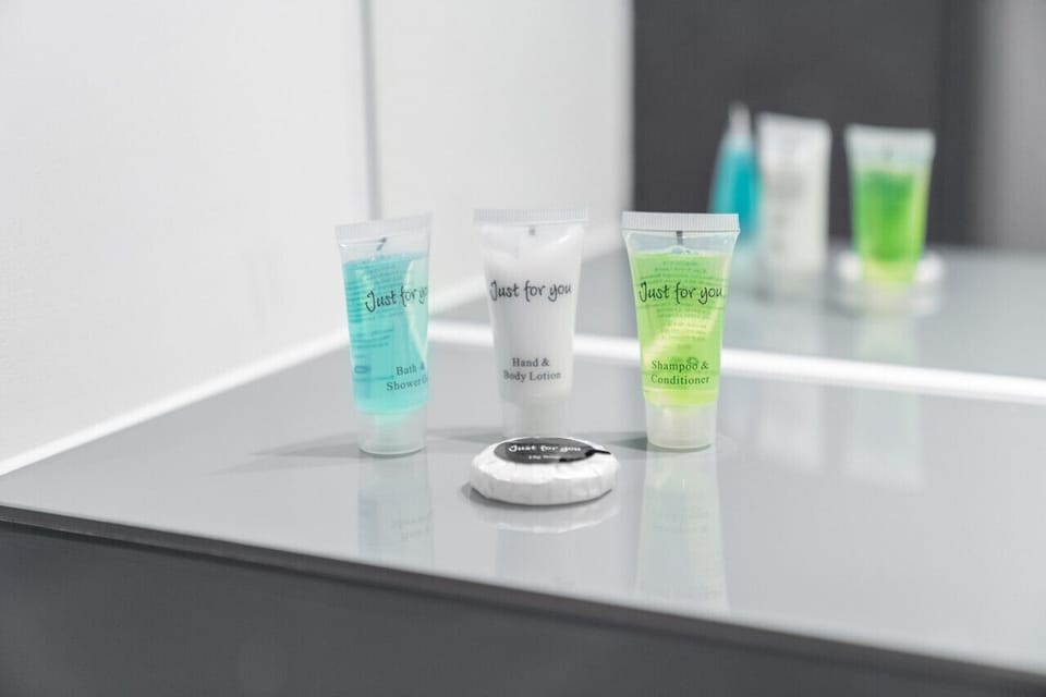 Bathroom amenities