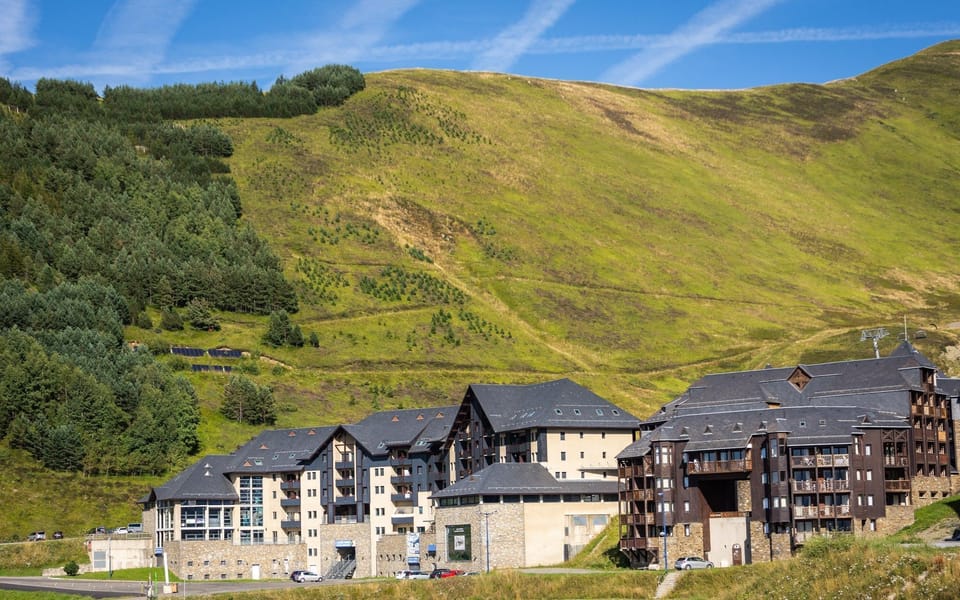 You will love the location of this property in Peyragudes!