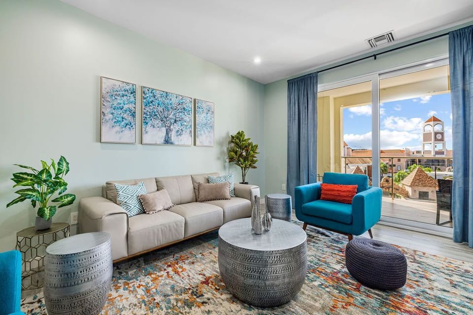 Oceanside Luxury @ The Cove Palm Beach 2BR 2.5BA (8040)