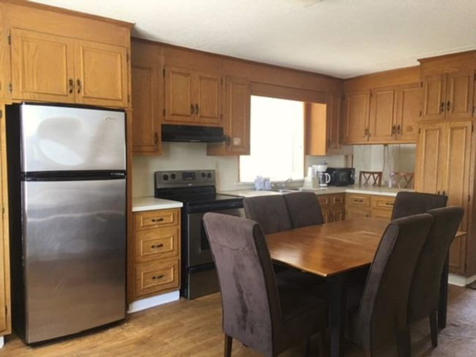 Standard Suite, 2 Bedrooms, Non Smoking, Partial Ocean View | Private kitchen | Coffee/tea maker, fridge, microwave