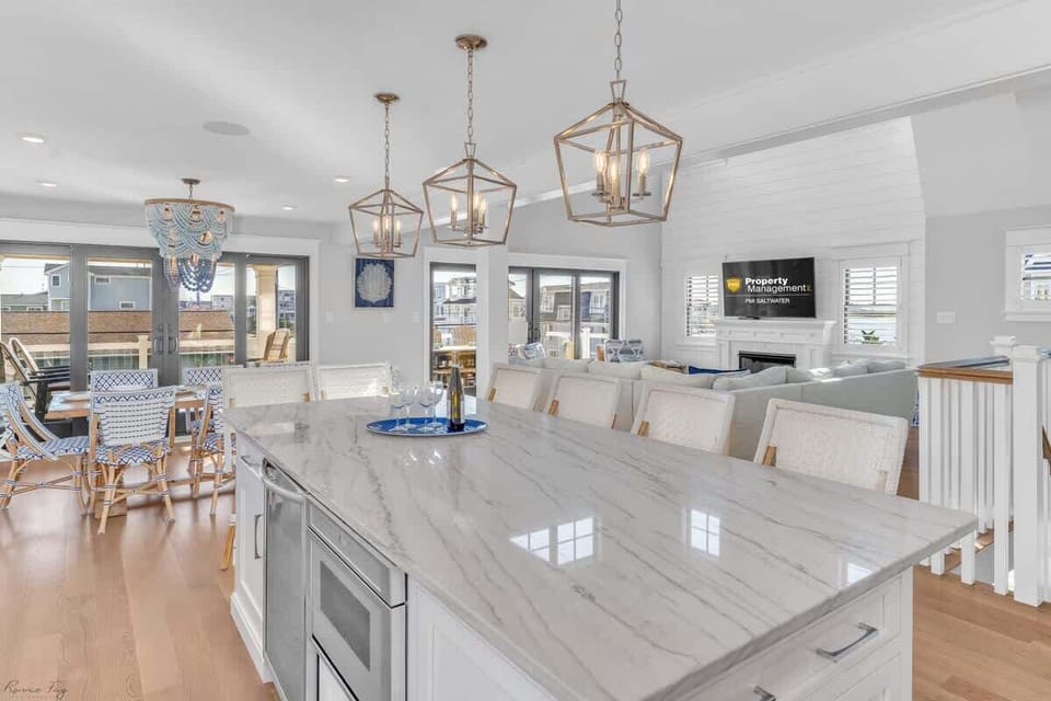 Full kitchen with all things you might need. 