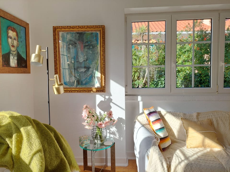 Sunny sitting room