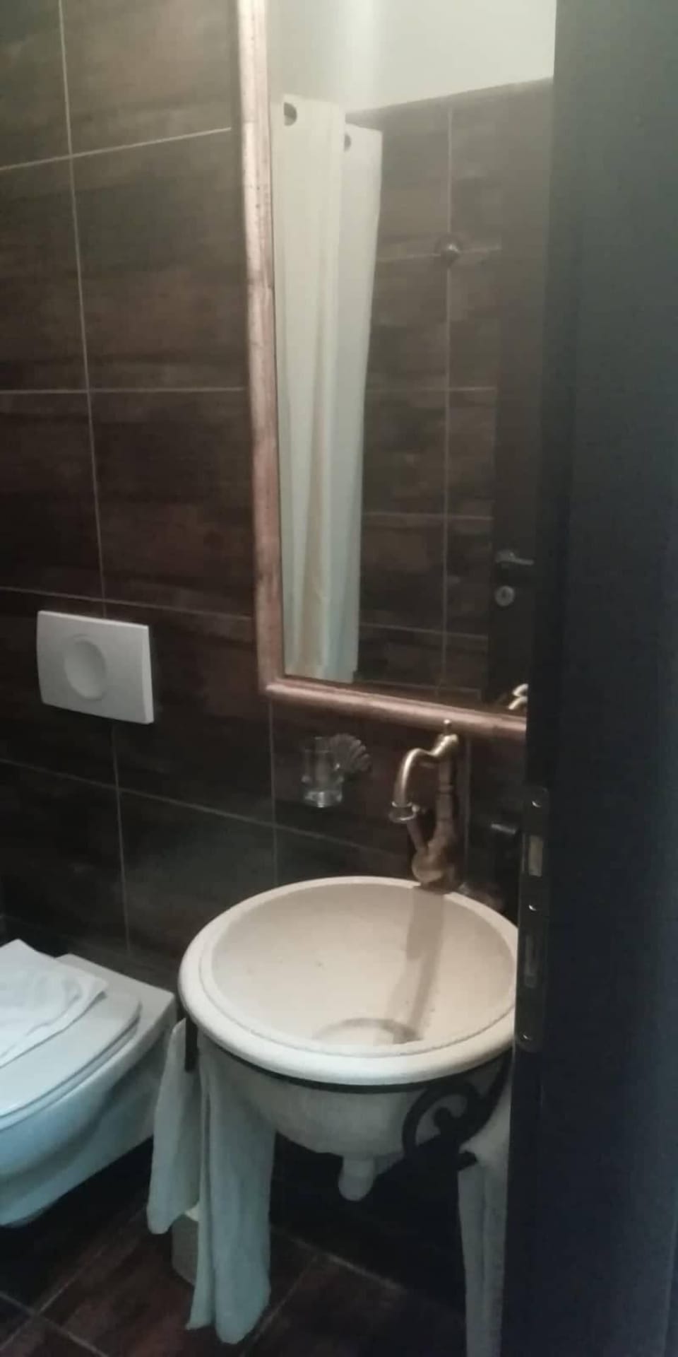 Free toiletries, hair dryer, slippers