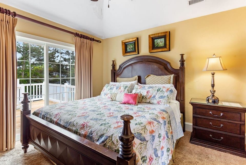 Master bedroom