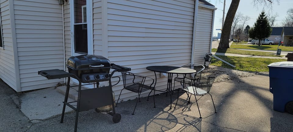 Ready for your backyard BBQ!

