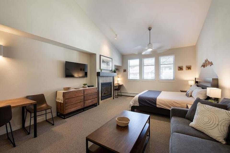 Chair, Furniture, Bed, Couch, Screen