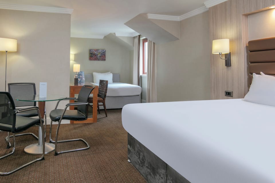 Deluxe Family Room | In-room safe, desk, soundproofing, free WiFi