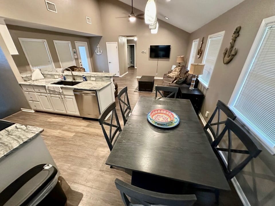 Dining, Kitchen, TV