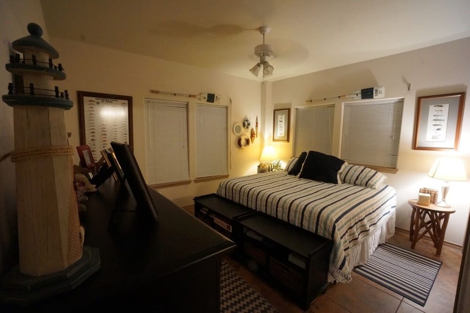 Private Suite  - 1 King
