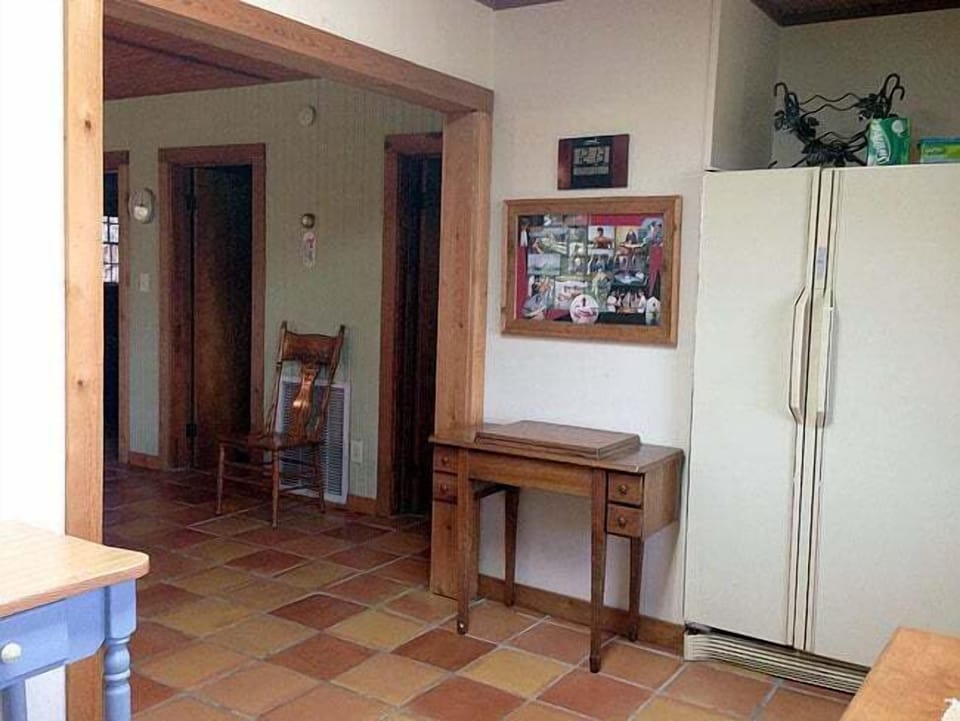 Upstairs Foyer