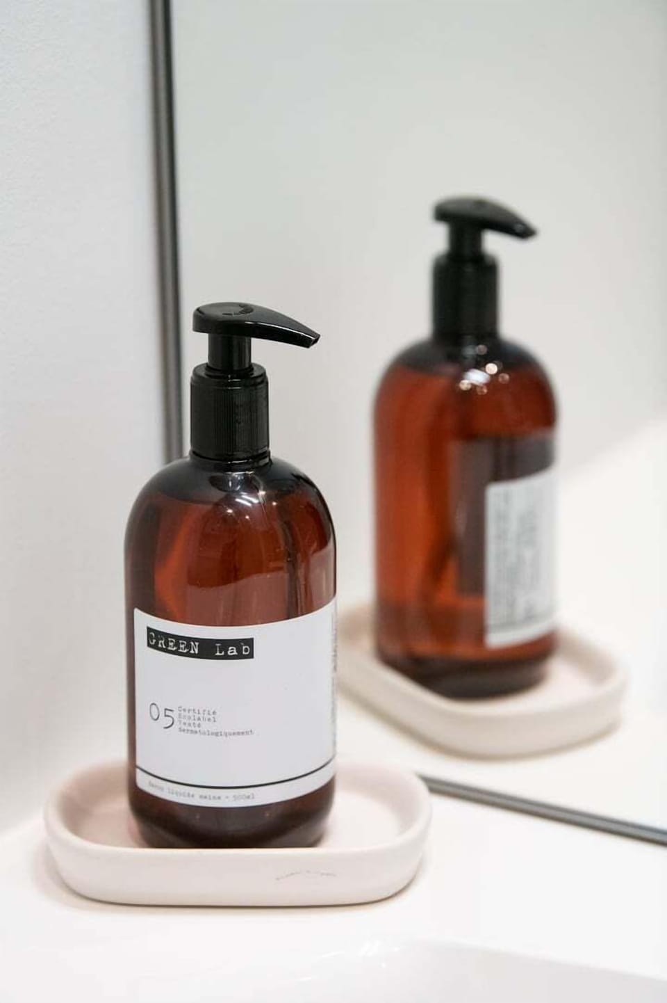 Bathroom amenities