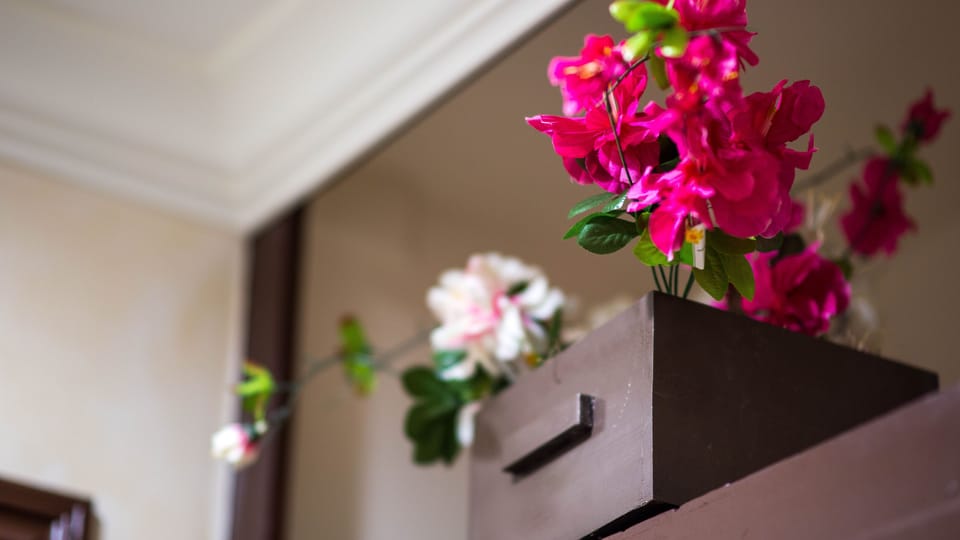 Family Suite, 2 Bedrooms, Non Smoking, Refrigerator & Microwave | Premium bedding, desk, iron/ironing board, cribs/infant beds
