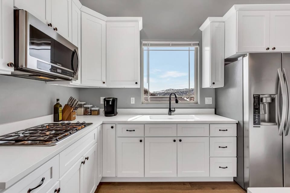 Clean, modern kitchen designed for effortless cooking