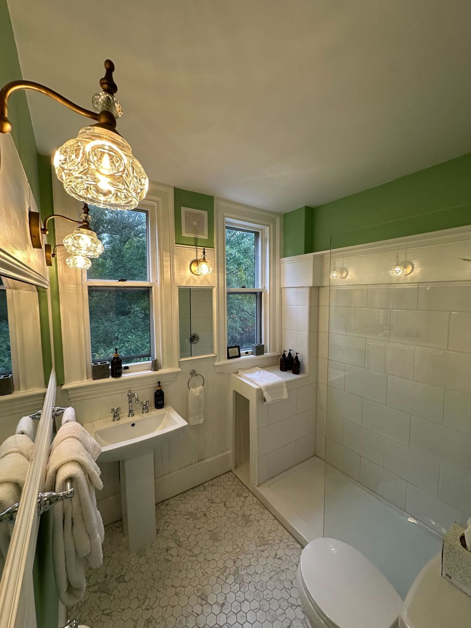 Historic Building, King, Shower | Bathroom | Eco-friendly toiletries, hair dryer, towels, soap