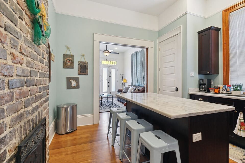 Kitchen/Dining Area
