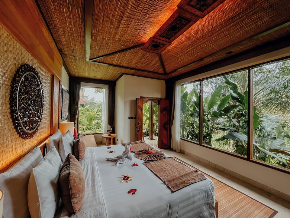 Family Room, Garden View (Connecting Room) | Minibar, in-room safe, desk, laptop workspace
