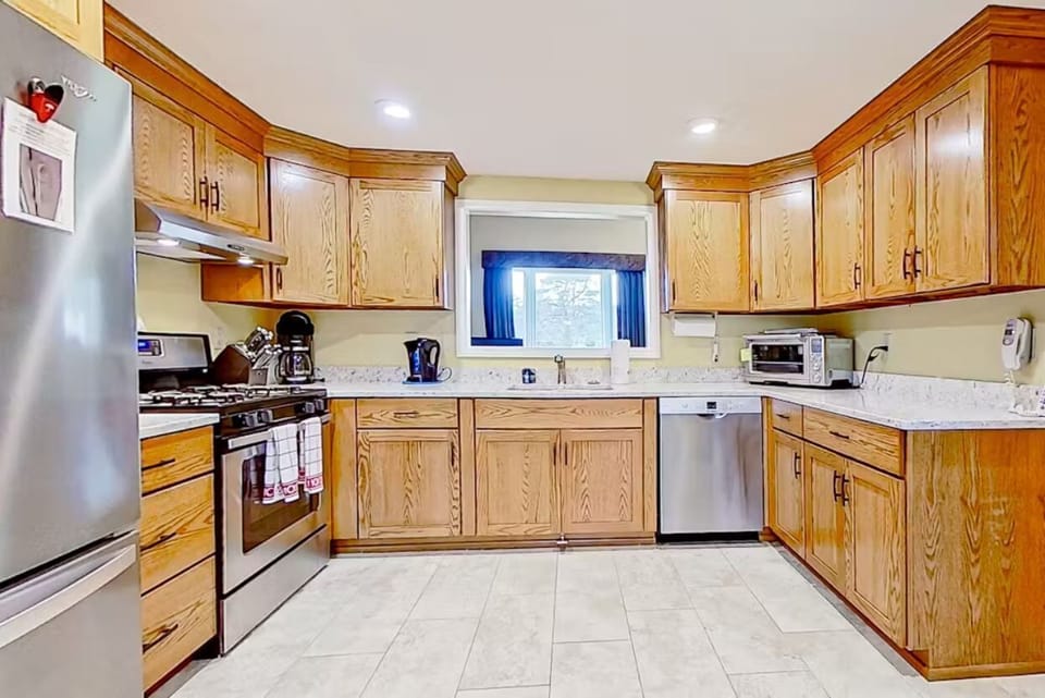 Family Townhome | Private kitchen