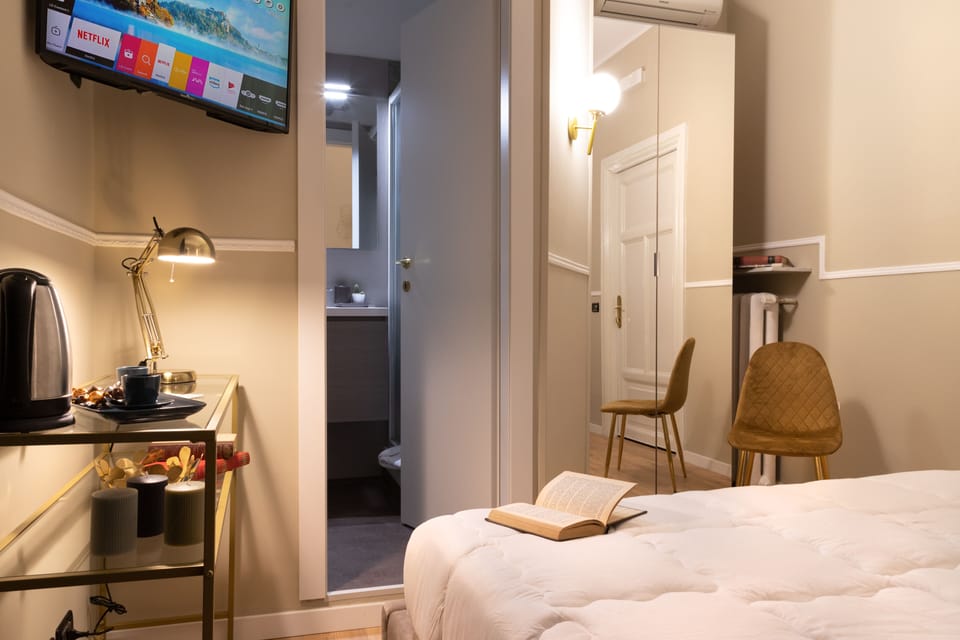 Economy Double Room | Desk, soundproofing, free WiFi, bed sheets