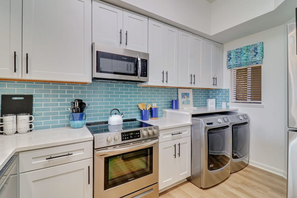 533 Shorewood | Kitchen - 533 Shorewood | Kitchen