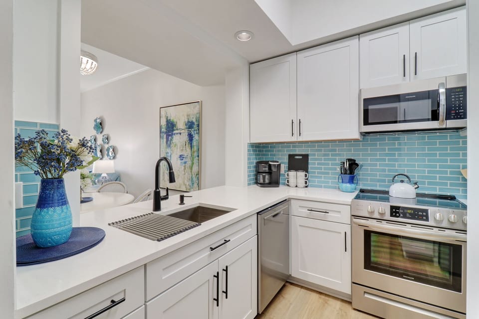 533 Shorewood | Kitchen - 533 Shorewood | Kitchen