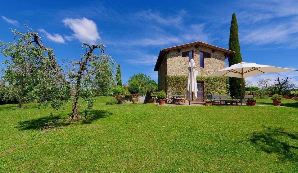 San Donato Retreat - the San Donato Retreat the Villa and its own private garden
