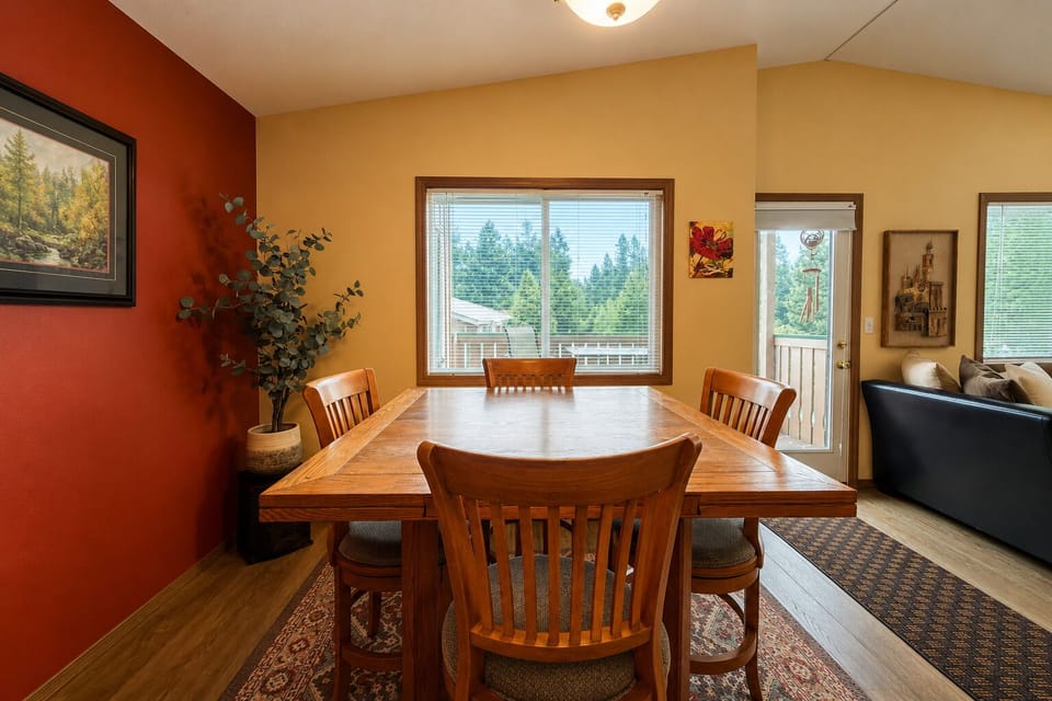 Dining Table with 4 chairs and 2 Kitchen Bar Stools