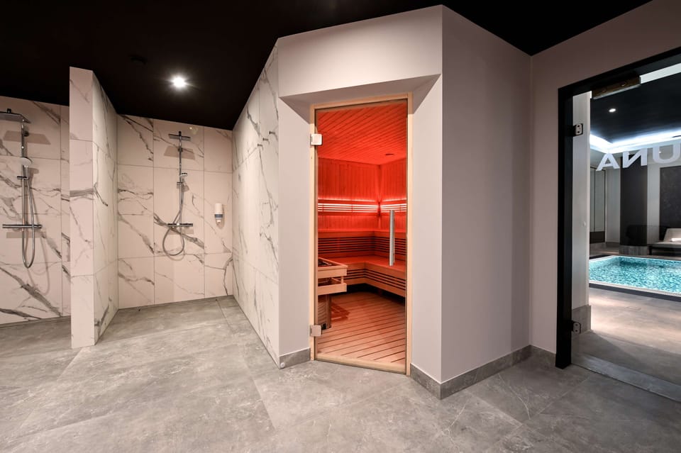 Body treatments, facials, massage/treatment rooms