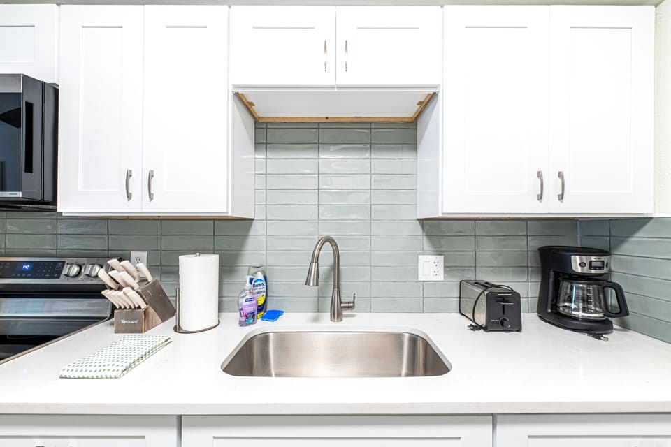 Fully stocked Kitchen with all necessities 