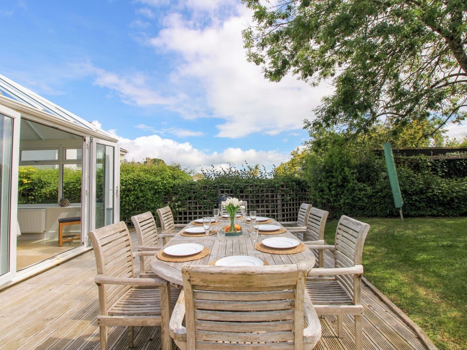 Cottage | Outdoor dining