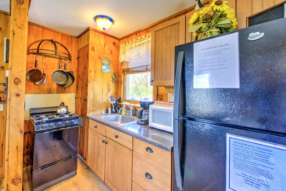 Kitchen area.