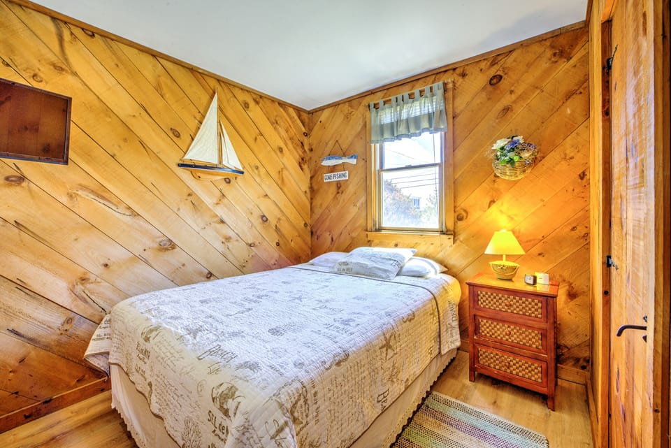 Bedroom - Double.