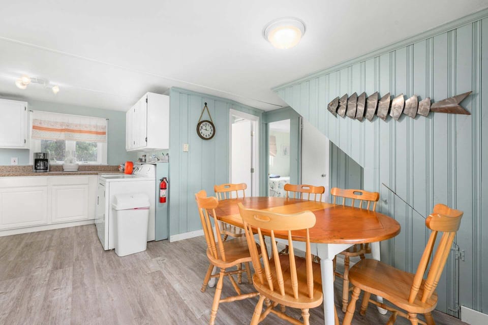 Dining area off of the kitchen