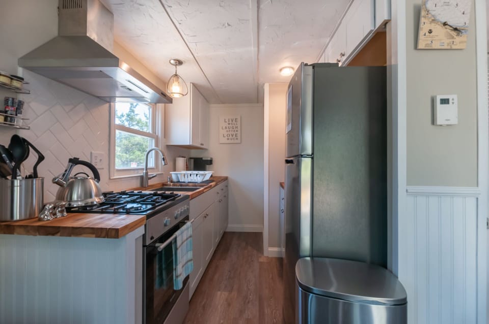 All new appliances - 174 North Shore Boulevard Quarterboard 5 East Sandwich
