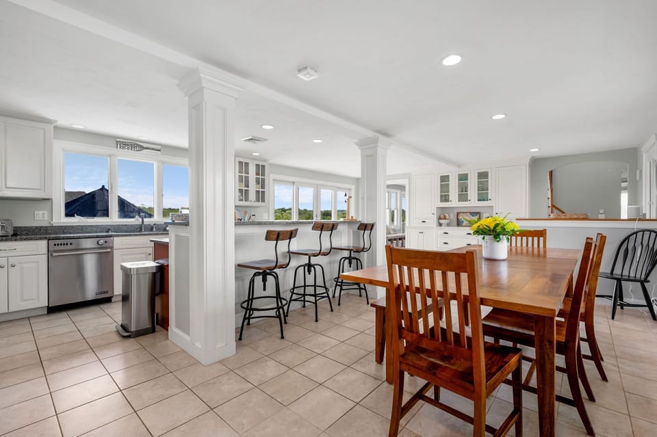 Kitchen and dining area