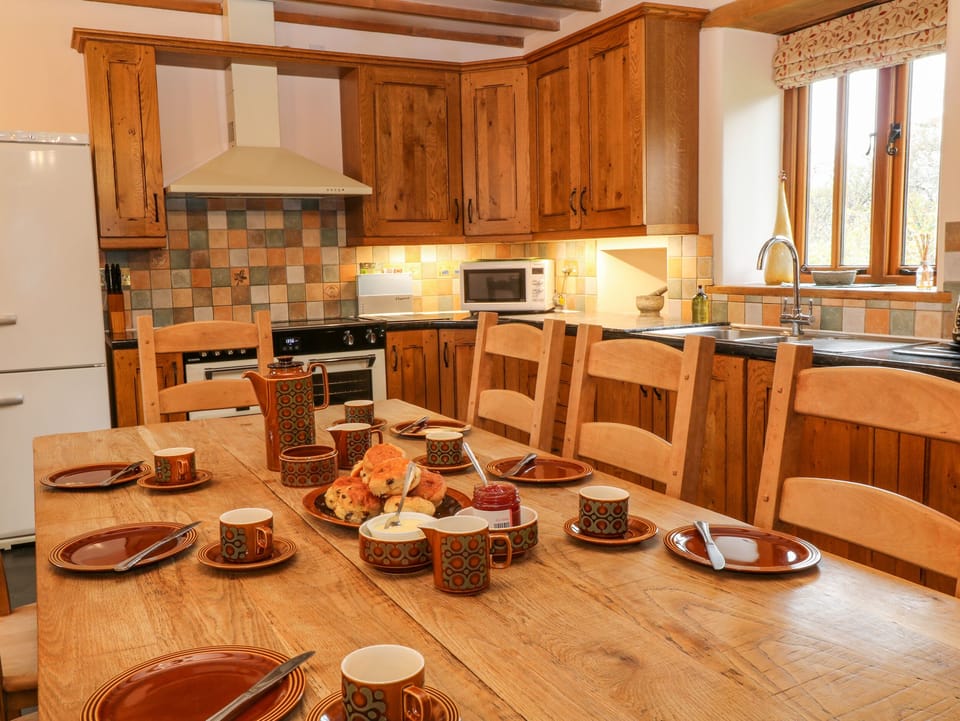 Fridge, dishwasher, electric kettle, toaster
