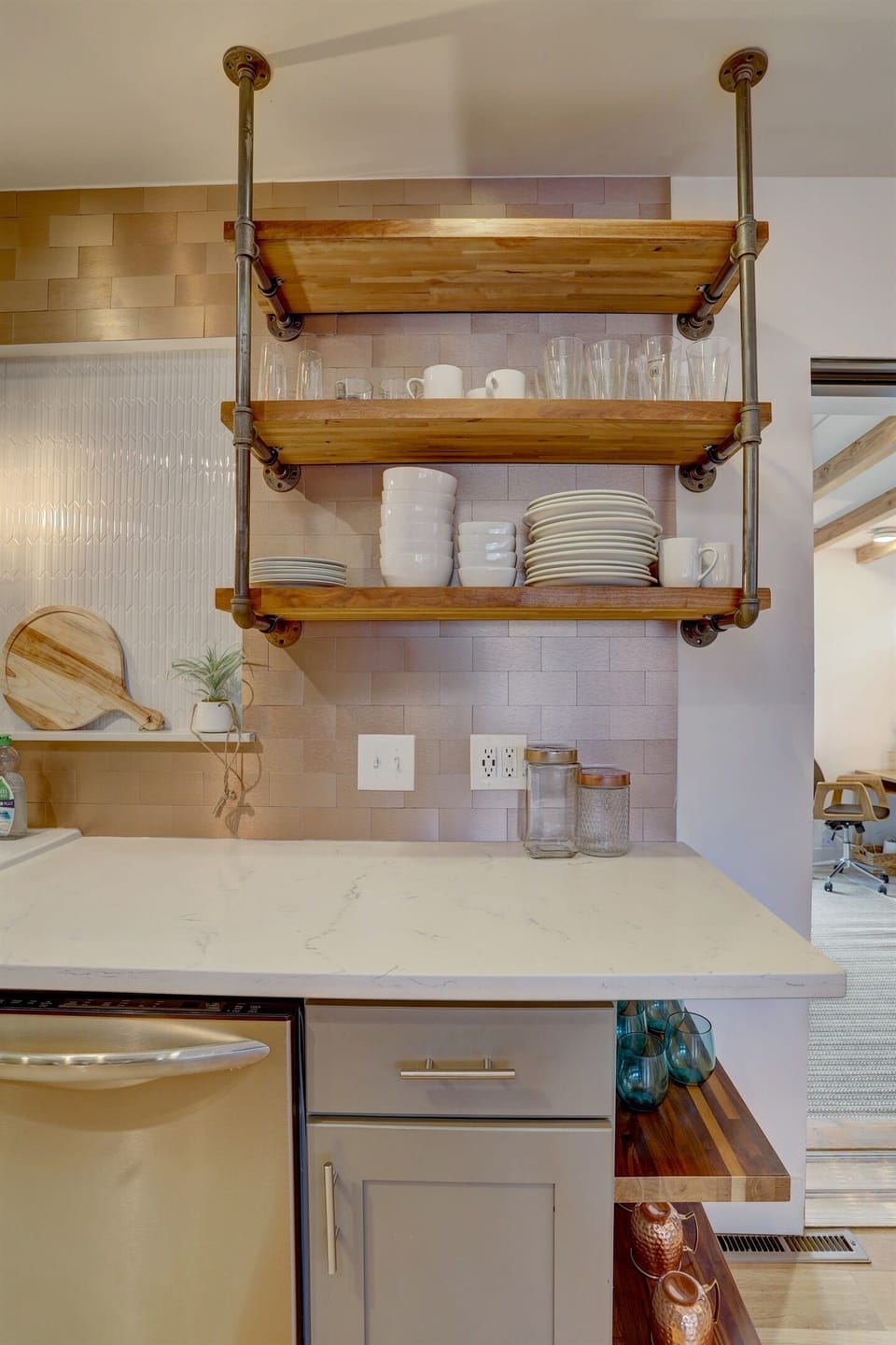 Plates and glasses, we've got you covered.