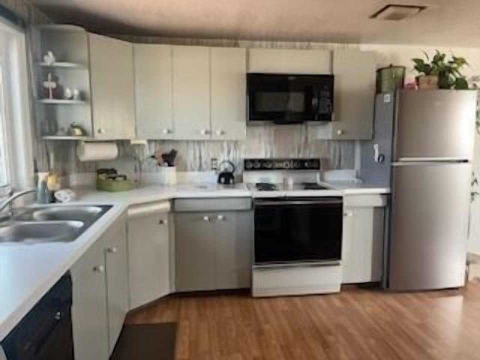 Fully stocked kitchen