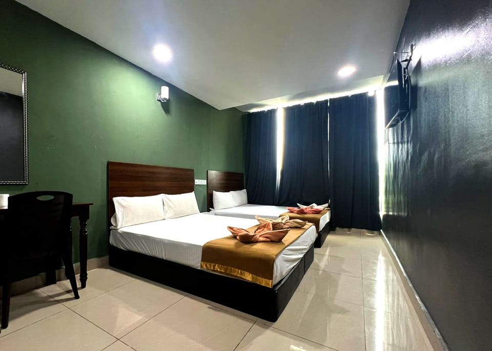 Comfort Quadruple Room | WiFi (free), bed sheets