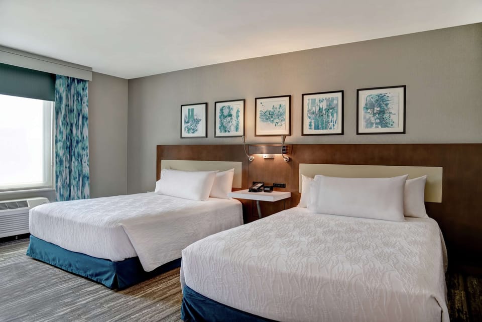 Premium bedding, in-room safe, desk, iron/ironing board