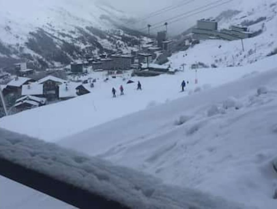 Snow and ski sports