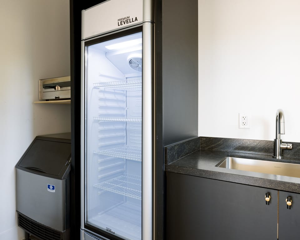 Game Room: Restaurant Ice Maker and Drink Refrigerator 