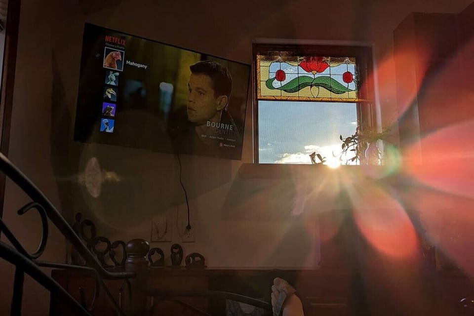 Great place to chill & enjoy the warm sunset on the daybed.