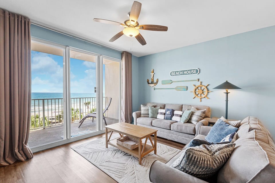 Majestic Sun 302B Living Room Alt