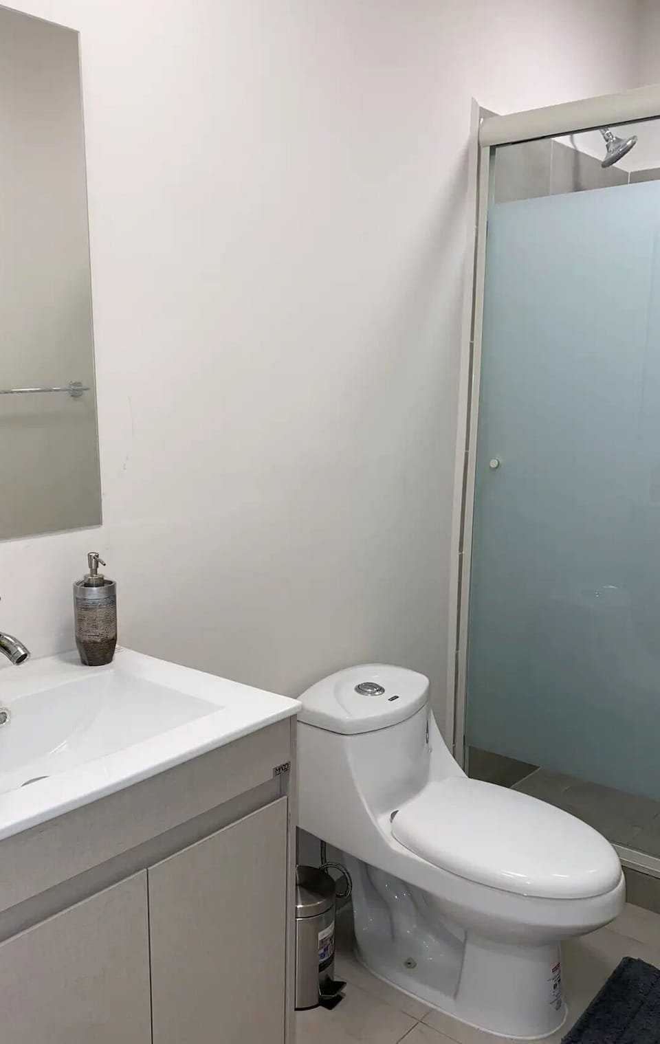 Comfort Condo | Bathroom | Shower, towels